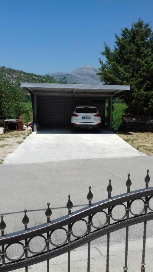 Apartmani Ivkovic+ Требинє Екстер'єр фото