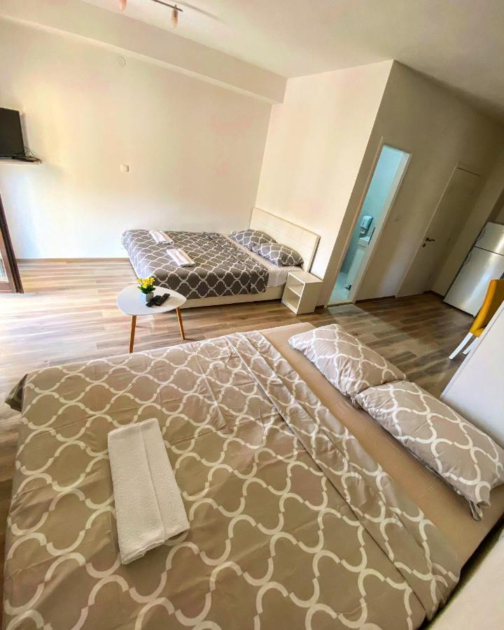 Apartmani Ivkovic+ Требинє Екстер'єр фото