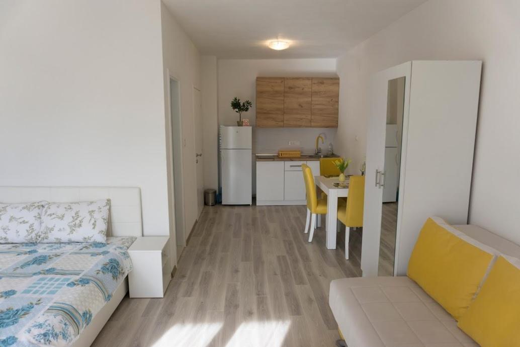 Apartmani Ivkovic+ Требинє Екстер'єр фото