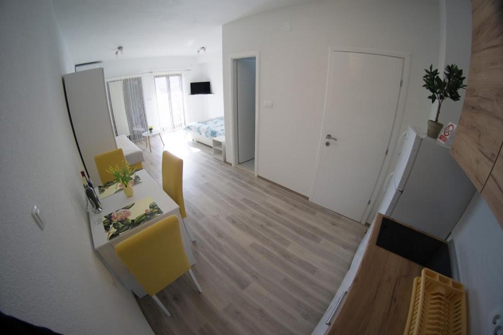 Apartmani Ivkovic+ Требинє Екстер'єр фото
