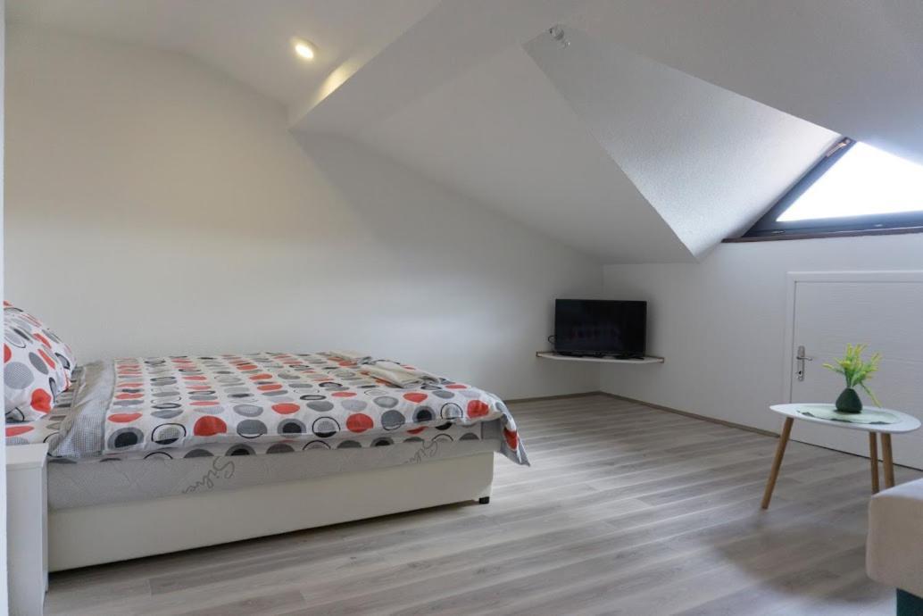 Apartmani Ivkovic+ Требинє Екстер'єр фото